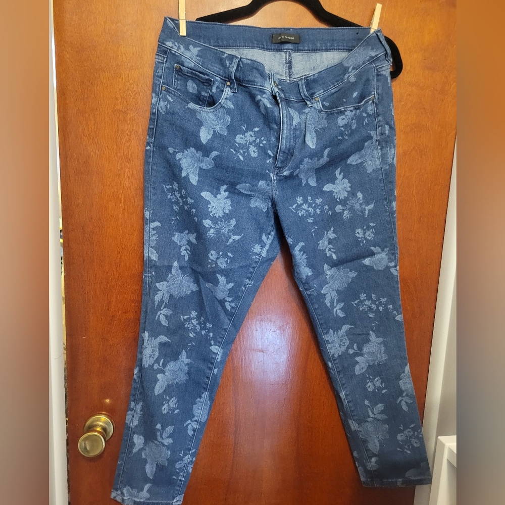 Ann Taylor Blue Skinny Jeans Floral Design